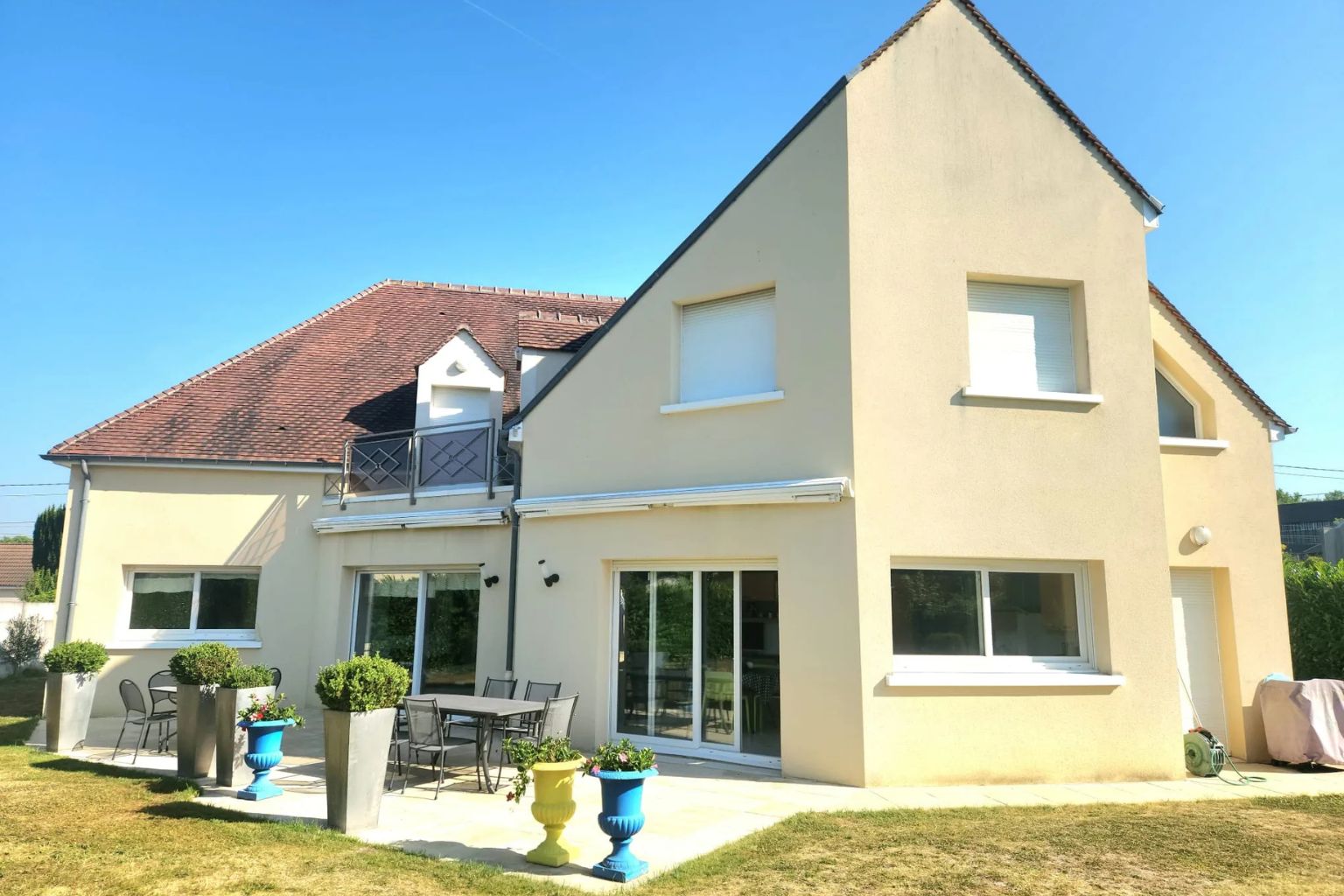 Pourquoi isoler sa façade à Châteauroux ? Les secrets d’une maison plus performante